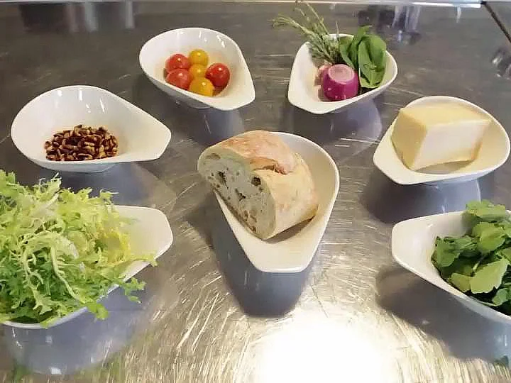 Rezept: Schneller Brotsalat Bild Nr. 3 Schneller Brotsalat - Rezept - Bild Nr. 3