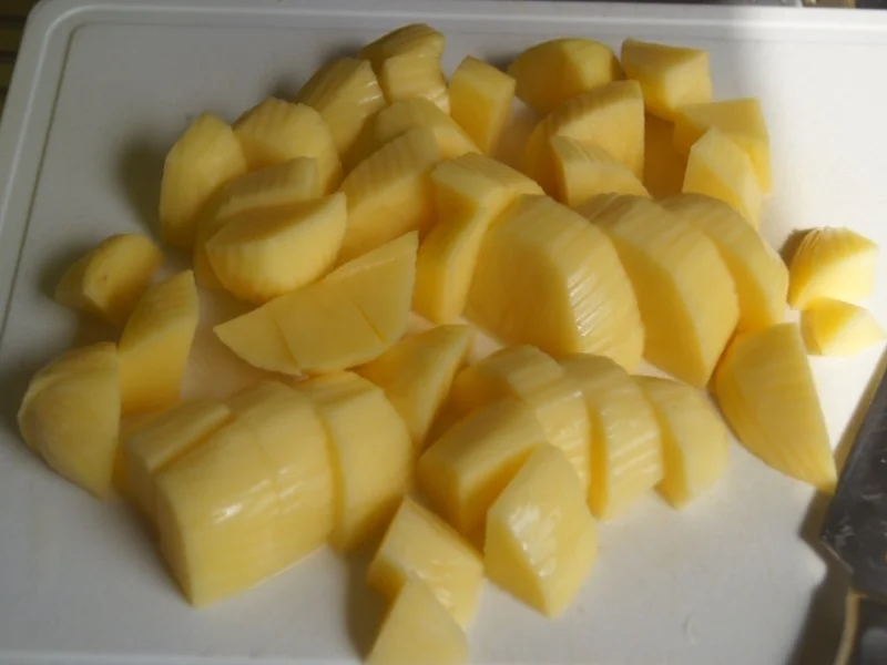 Frittierter Blumenkohl im pikanten Bierteig mit Kartoffelstampf und Tartaska Omacka - Rezept - Bild Nr. 11