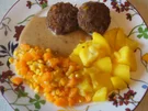 Herzhafte Buletten mit pikanter Sauce, Möhren-Mais-Gemüse und Kurkuma-Kartoffeln - Rezept - Bild Nr. 6230