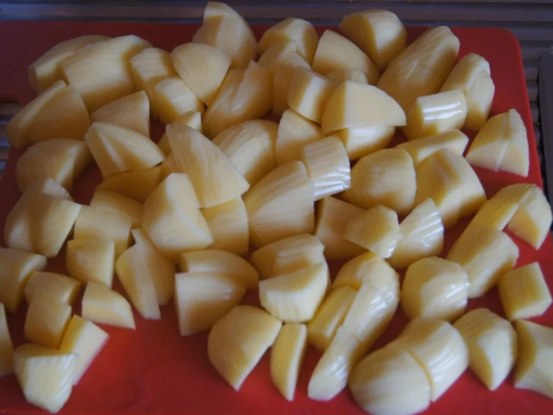 Herzhafte Buletten mit pikanter Sauce, Möhren-Mais-Gemüse und Kurkuma-Kartoffeln - Rezept - Bild Nr. 6241