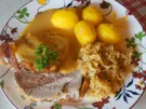 Rezept: Schweineschinkenbraten mit pikanter Sauce, herzhaften Sauerkraut und Kümmel Kartoffeln Bild Nr. 6232 Schweineschinkenbraten mit pikanter Sauce, herzhaften Sauerkraut und Kümmel Kartoffeln - Rezept - Bild Nr. 6232