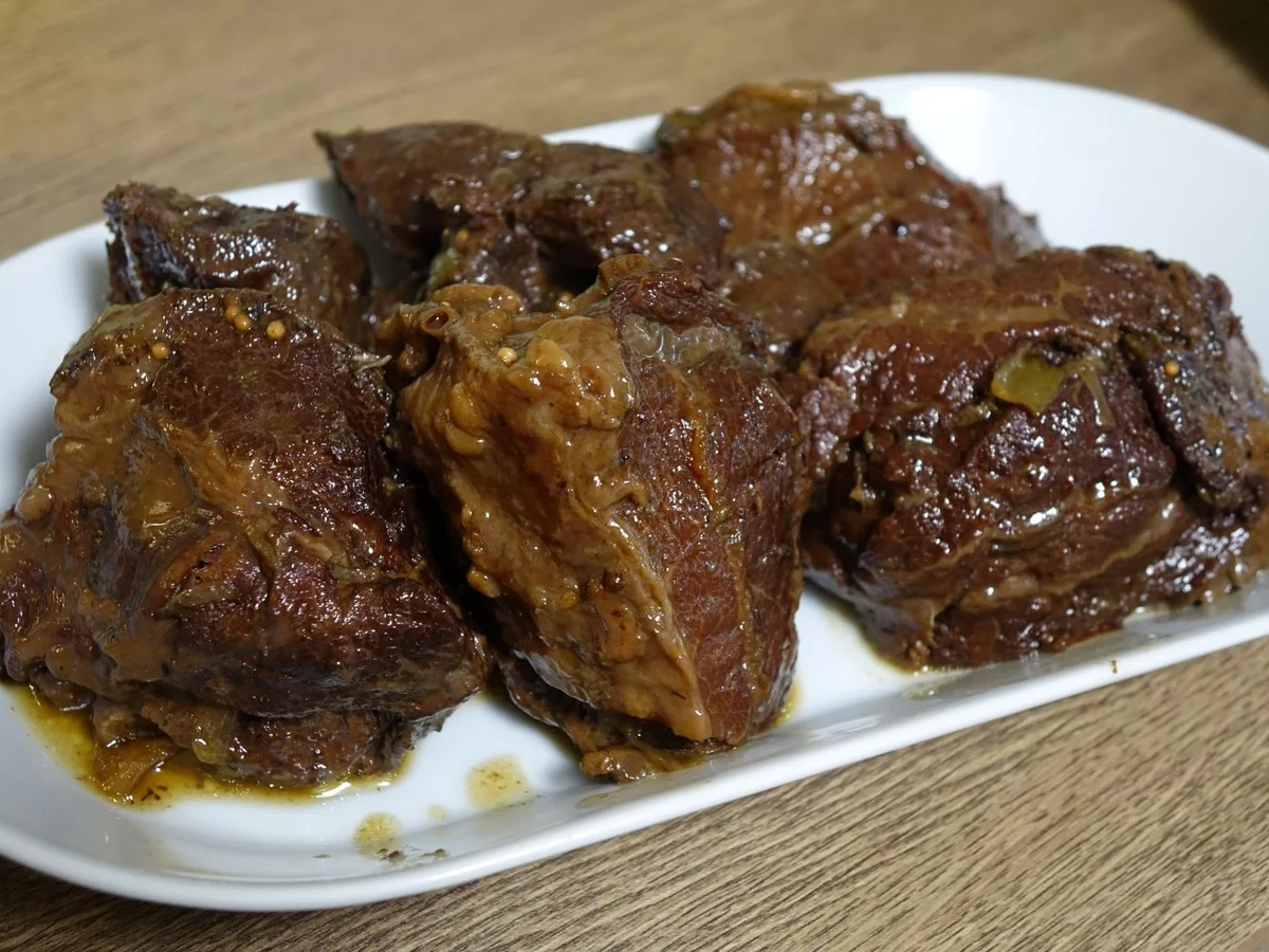 Ochsenbäckchen - Nach Sauerbraten-Art - - Rezept - Bild Nr. 6242