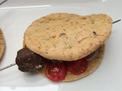 SOUVLAKI IM PITABROT - Rezept - Bild Nr. 2