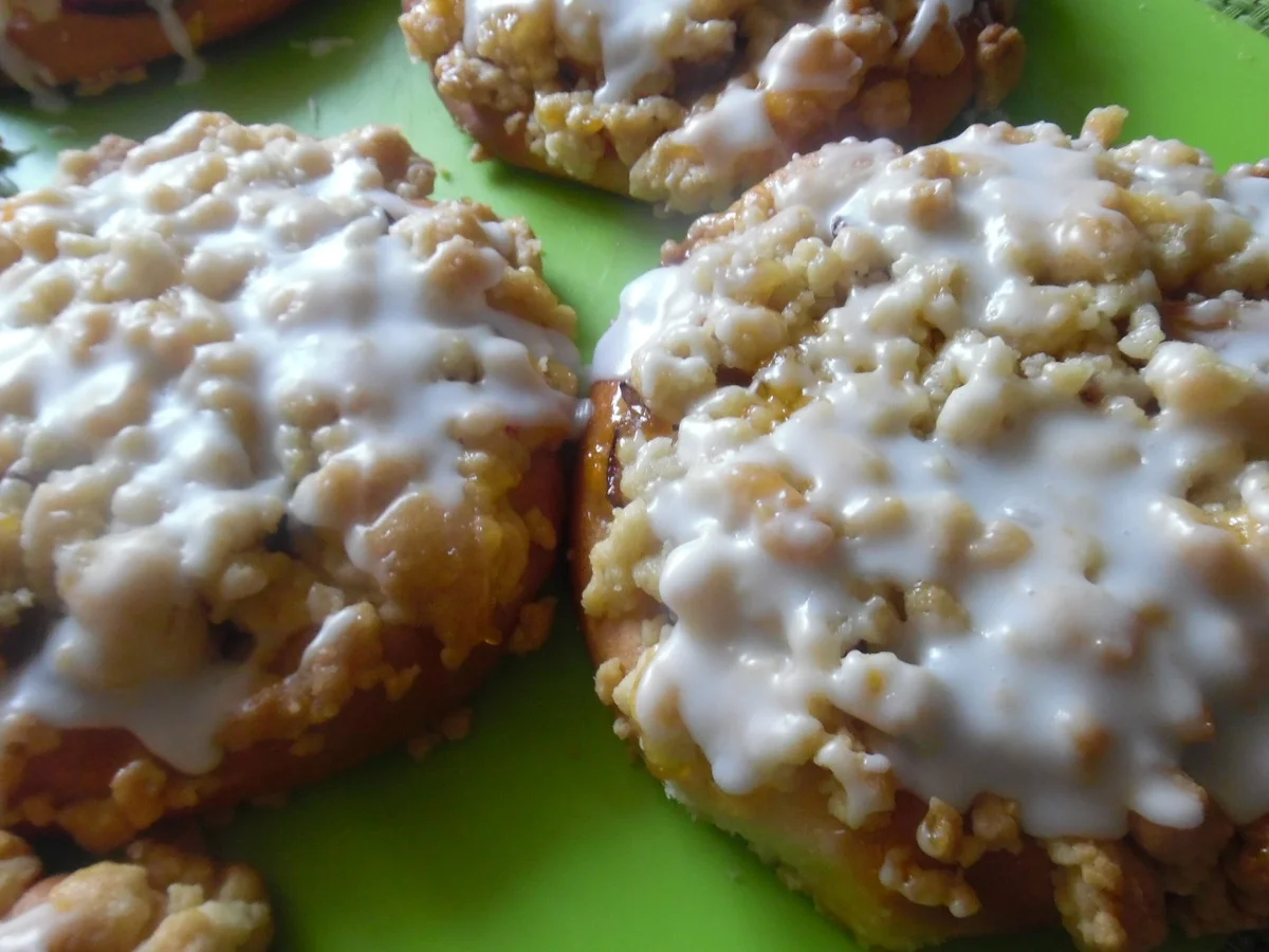 Rezept: Pflaumen-Streusel-Schnecken Bild Nr. 6238 Pflaumen-Streusel-Schnecken - Rezept - Bild Nr. 6238