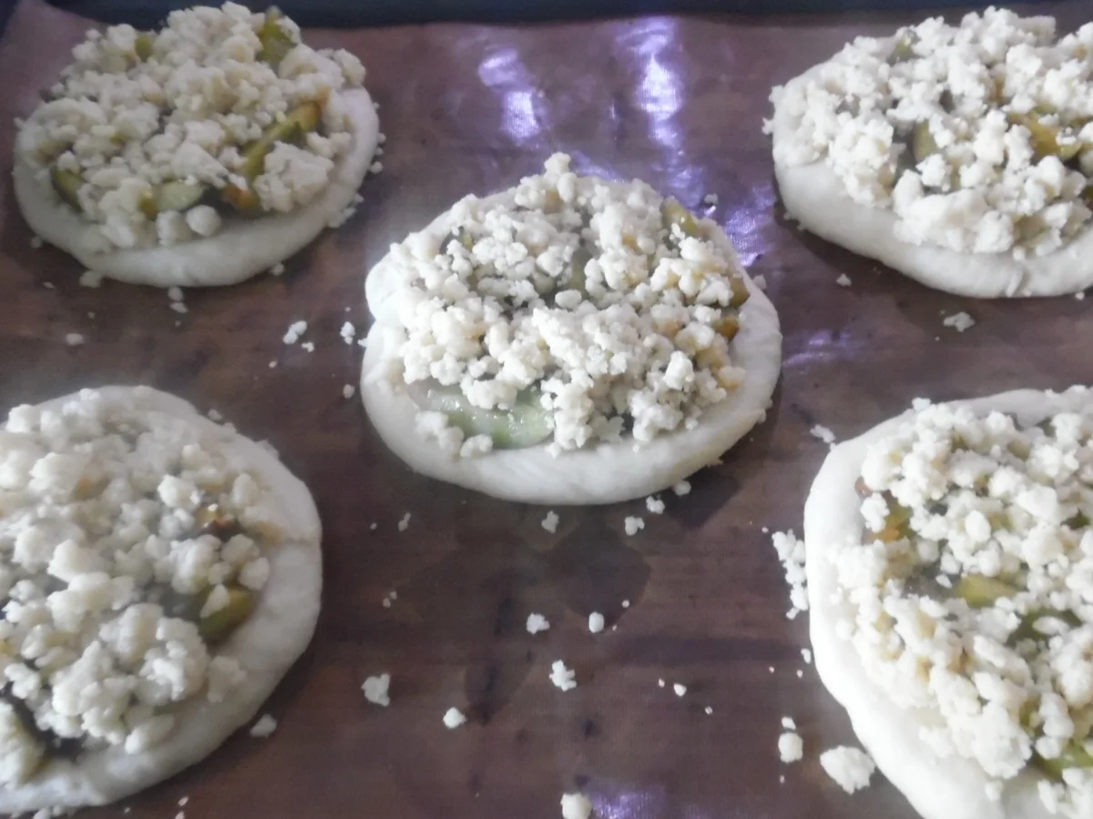 Rezept: Pflaumen-Streusel-Schnecken Bild Nr. 6241 Pflaumen-Streusel-Schnecken - Rezept - Bild Nr. 6241