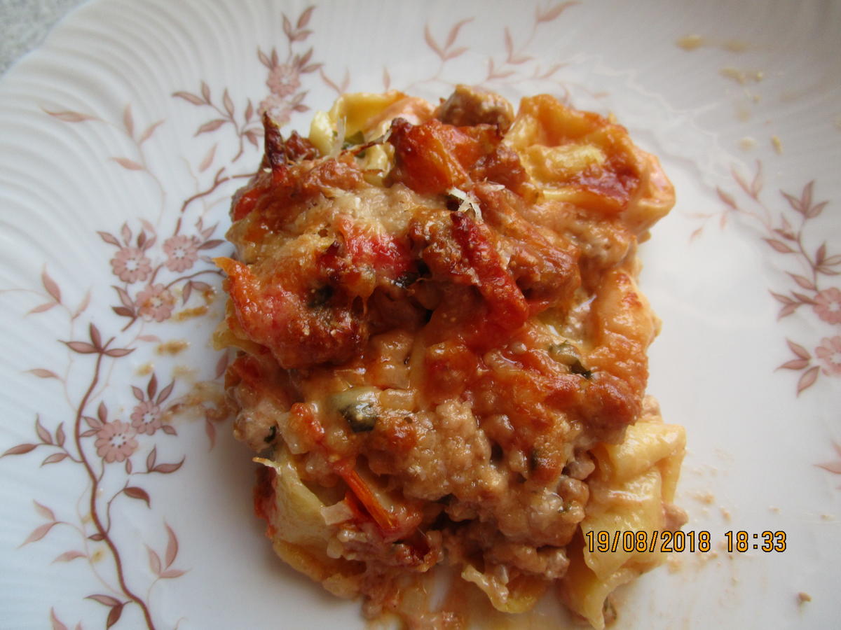 auflauf: tortellini, hack, tomaten, basilikum - Rezept - Bild Nr. 6237
