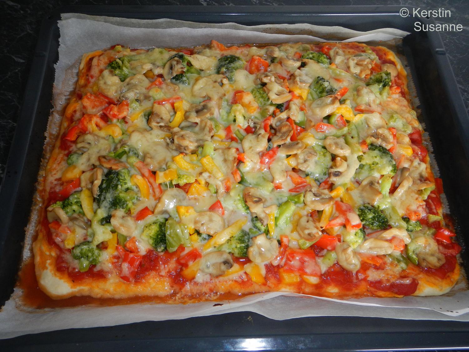 Gemüse-Pizza - Rezept mit Bild - kochbar.de