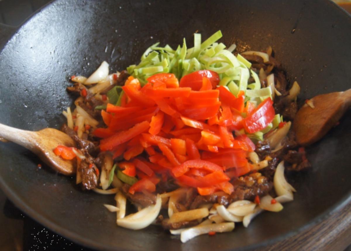 Rinderfilet mit Gemüse im Wok mit Basmati Reis - Rezept - Bild Nr. 6246