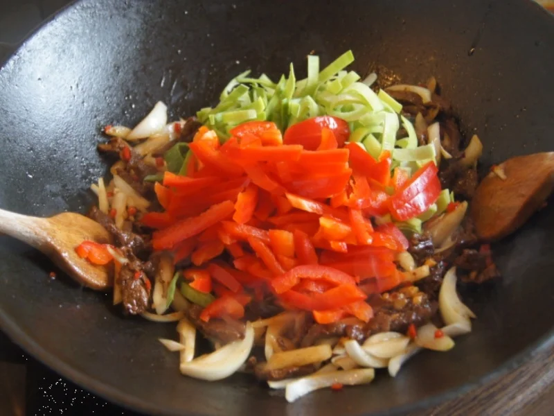 Rinderfilet mit Gemüse im Wok mit Basmati Reis - Rezept - Bild Nr. 6246