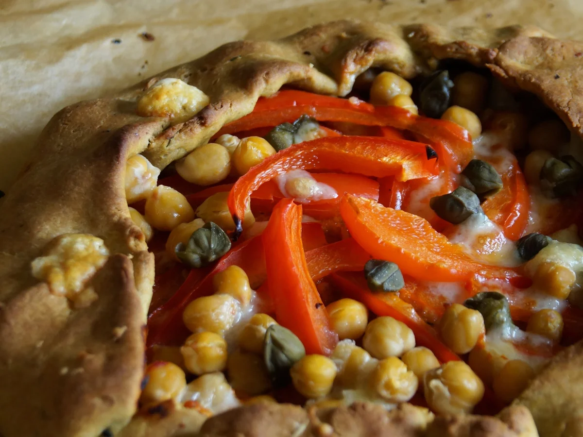 Herzhafte Galette mit Paprika-Kichererbsen-Füllung - Rezept - Bild Nr. 2