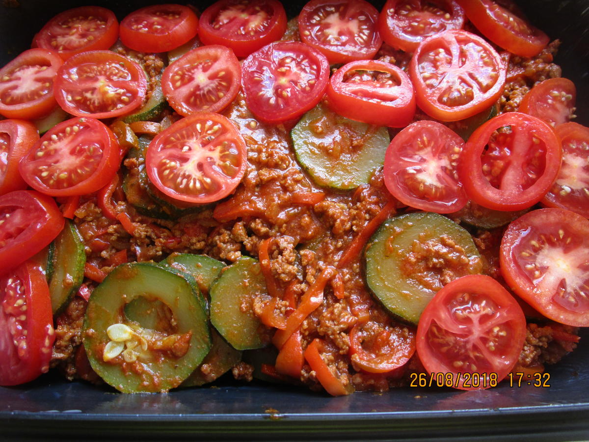 hackauflauf aus: zucchini, paprika, tomaten und kartoffeln - Rezept - Bild Nr. 6256