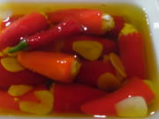 Snack-Paprika mit Frischkäse-Füllung in Öl - Rezept - Bild Nr. 6241