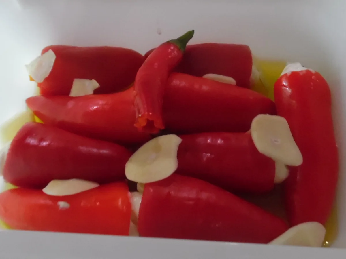 Rezept: Snack-Paprika mit Frischkäse-Füllung in Öl Bild Nr. 6242 Snack-Paprika mit Frischkäse-Füllung in Öl - Rezept - Bild Nr. 6242