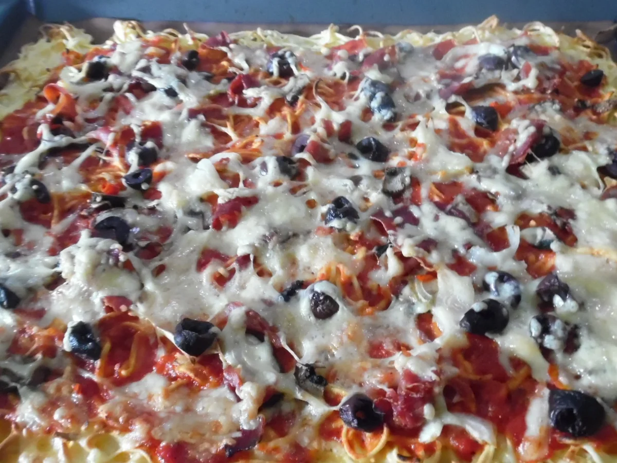 Rezept: Spaghetti-Pizza Bild Nr. 3 Spaghetti-Pizza - Rezept - Bild Nr. 3