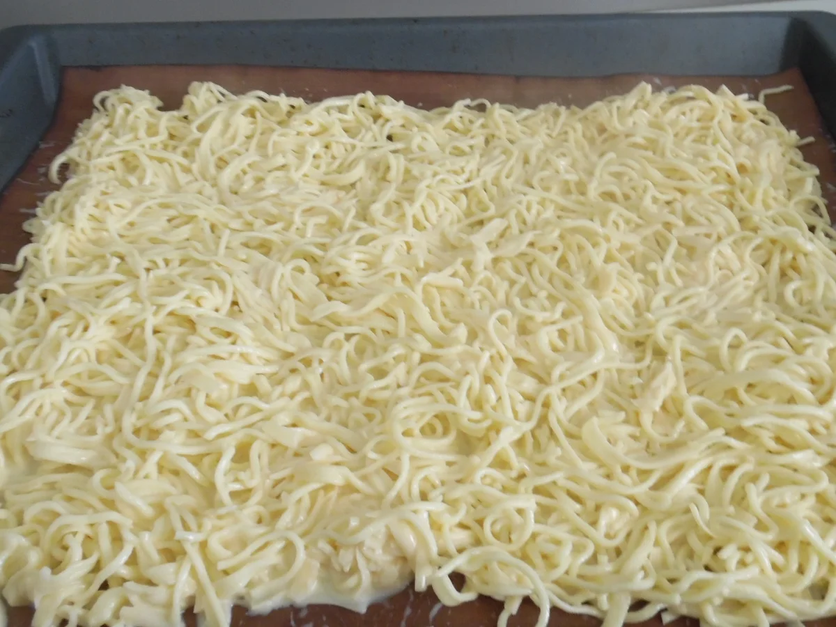 Rezept: Spaghetti-Pizza Bild Nr. 7 Spaghetti-Pizza - Rezept - Bild Nr. 7