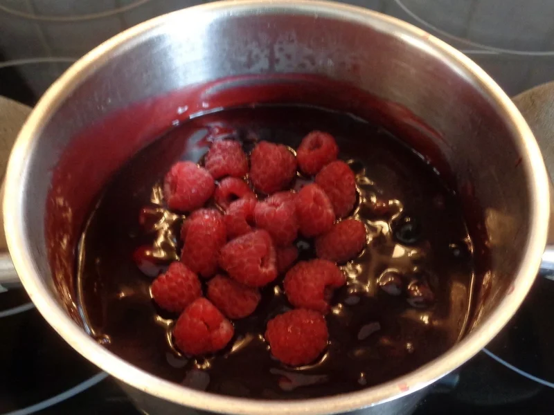 Rezept: Rote Grütze und Vanillesoße Bild Nr. 6248 Rote Grütze und Vanillesoße - Rezept - Bild Nr. 6248