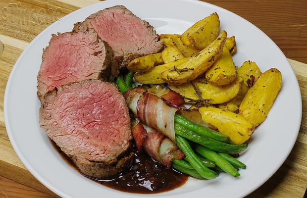 Rinderfilet aus dem Backofen -SUPERZART- - Rezept - kochbar.de