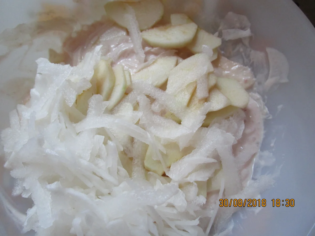 Rezept: salat: rettich und äpfel aus dem garten müssen weg Bild Nr. 6250 salat: rettich und äpfel aus dem garten müssen weg - Rezept - Bild Nr. 6250