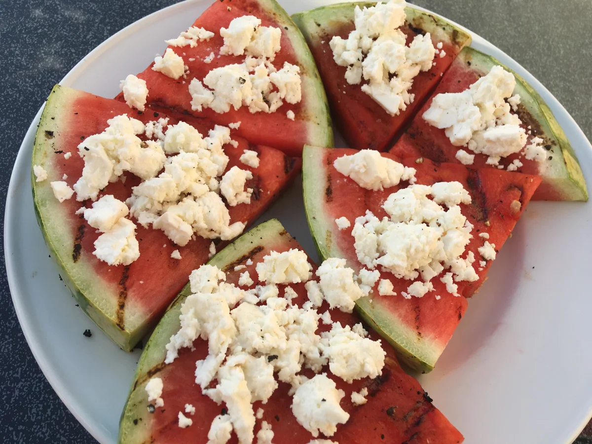Rezept: Gegrillte Wassermelone mit Schafskäse Bild Nr. 6241 Gegrillte Wassermelone mit Schafskäse - Rezept - Bild Nr. 6241