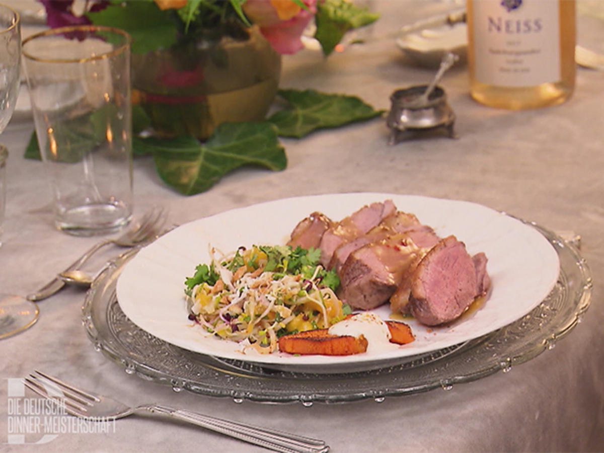 Bilder für Entenbrust an Sprossensalat mit Süßkartoffel - Rezept