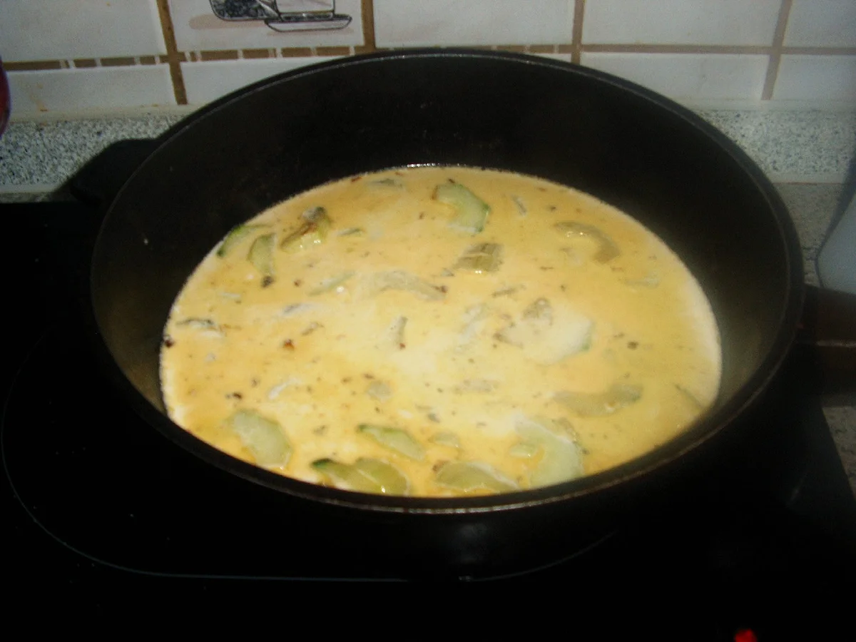 Rezept: Lachs-Gurken-Pfanne Bild Nr. 6245 Lachs-Gurken-Pfanne - Rezept - Bild Nr. 6245