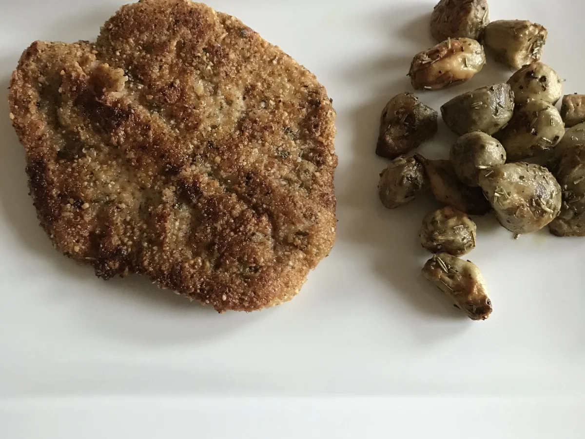 PUTENSCHNITZEL IN KRÄUTERMANDELPANIER - Rezept - Bild Nr. 2