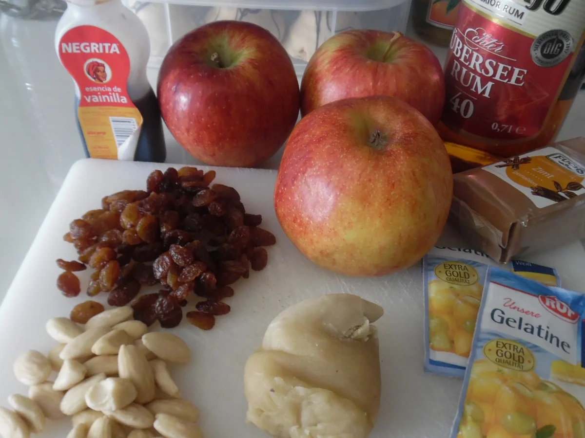 Rezept: Apfel-Pudding-Törtchen auf Eierlikör-Creme Bild Nr. 6253 Apfel-Pudding-Törtchen auf Eierlikör-Creme - Rezept - Bild Nr. 6253