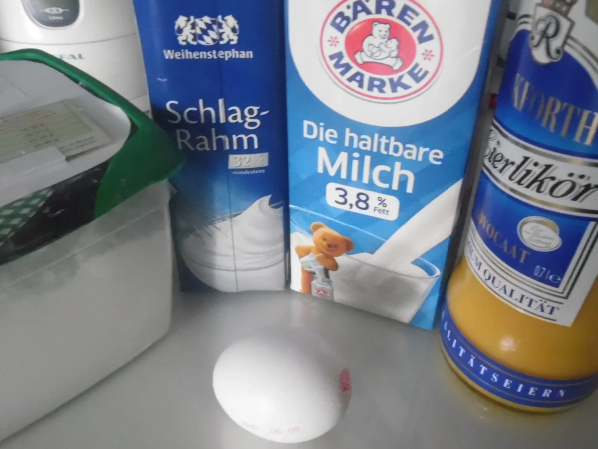 Rezept: Apfel-Pudding-Törtchen auf Eierlikör-Creme Bild Nr. 6254 Apfel-Pudding-Törtchen auf Eierlikör-Creme - Rezept - Bild Nr. 6254