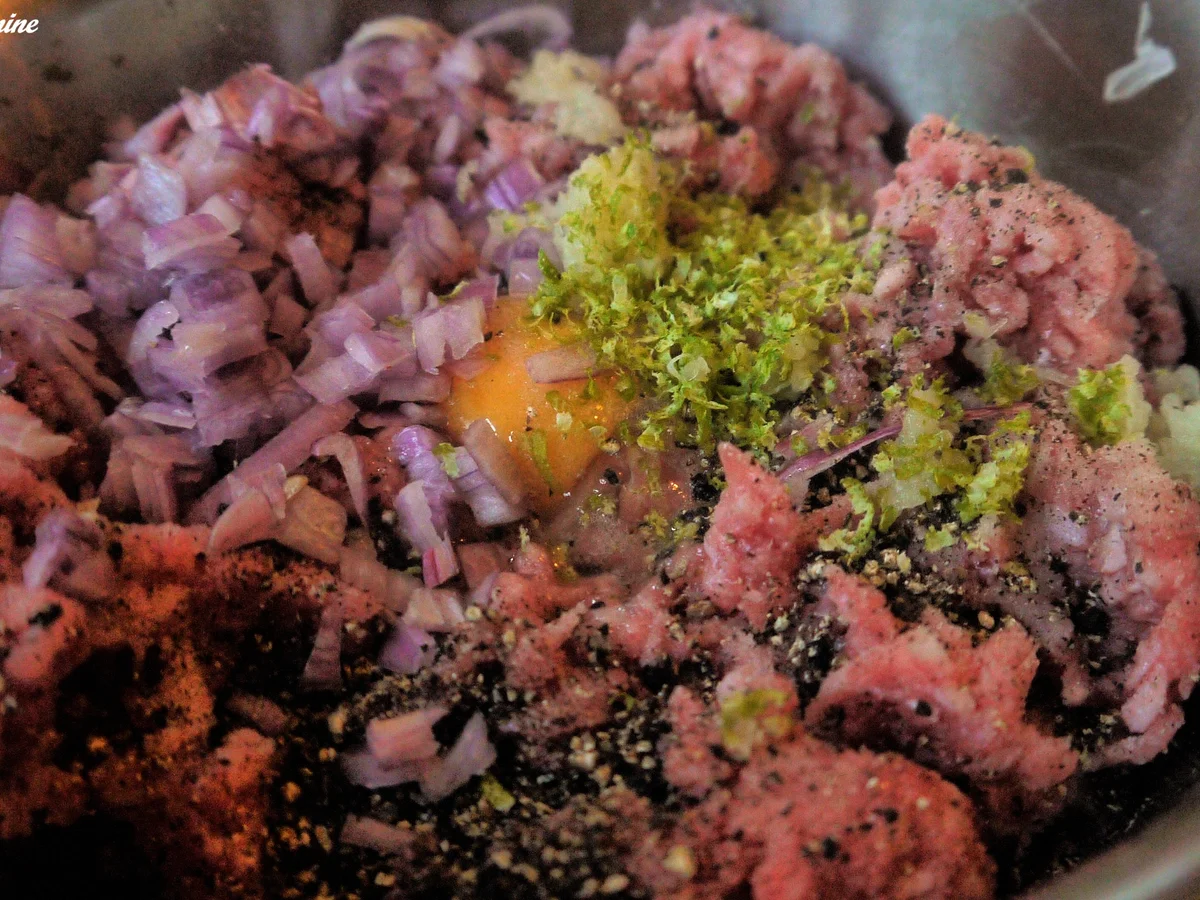 Hackbällchen in Sesamsauce - Rezept - Bild Nr. 3