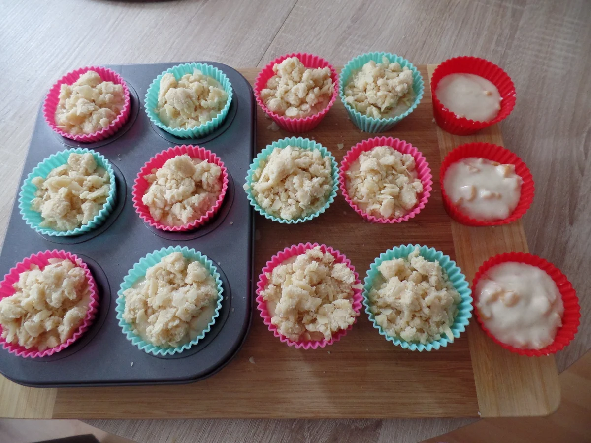 Aprikosen-Muffins mit Mandelstreuseln - Rezept - Bild Nr. 6254