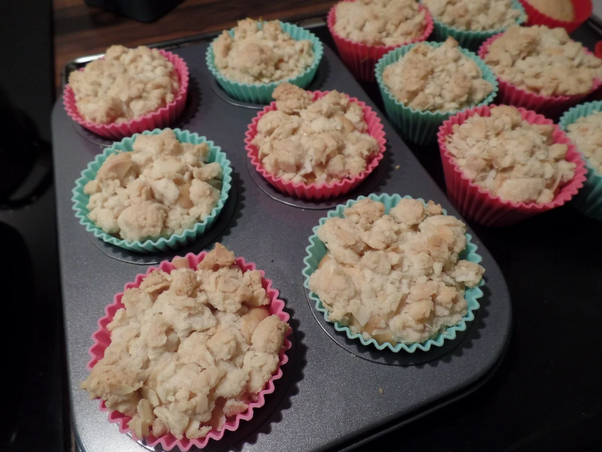 Aprikosen-Muffins mit Mandelstreuseln - Rezept - Bild Nr. 6255