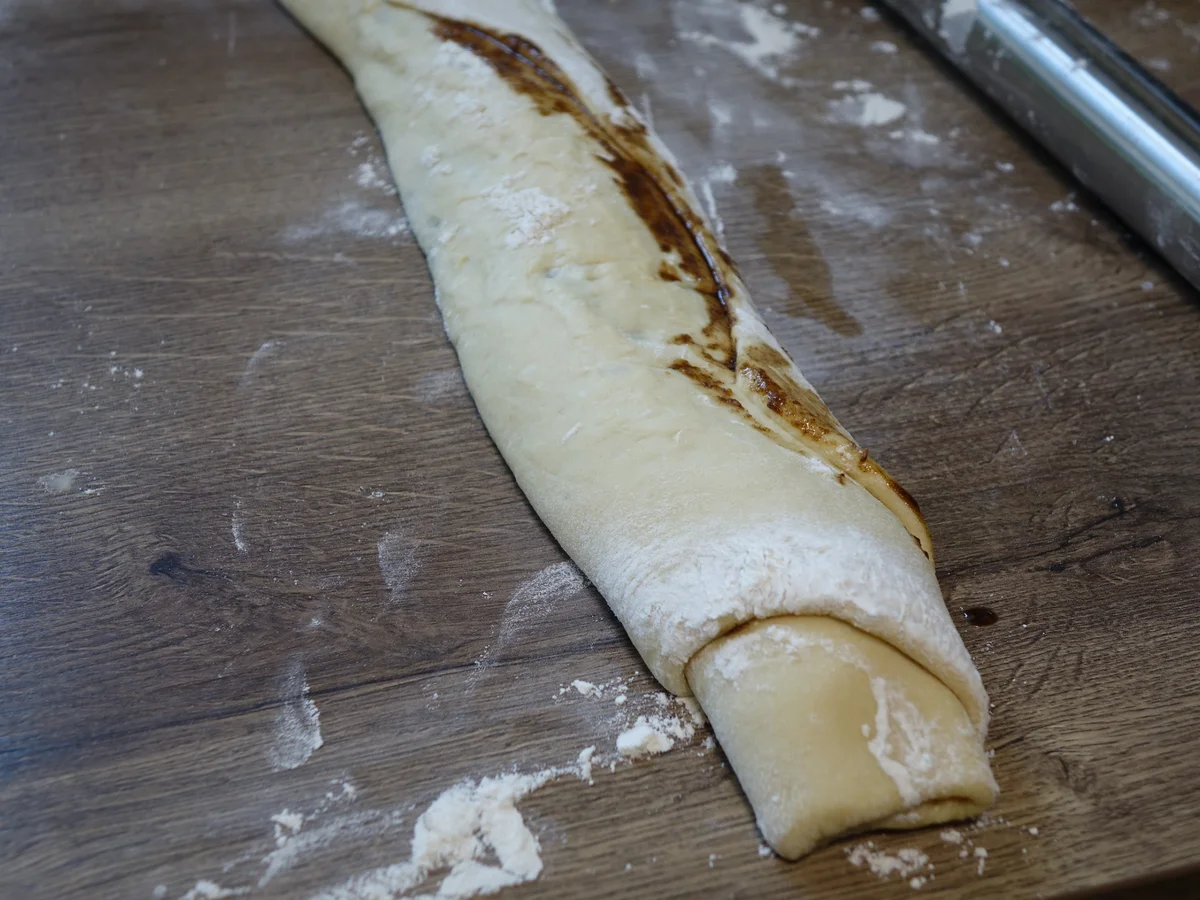 Zimtschnecken oder Cinnamon Rolls mit Topping - Rezept - Bild Nr. 6253