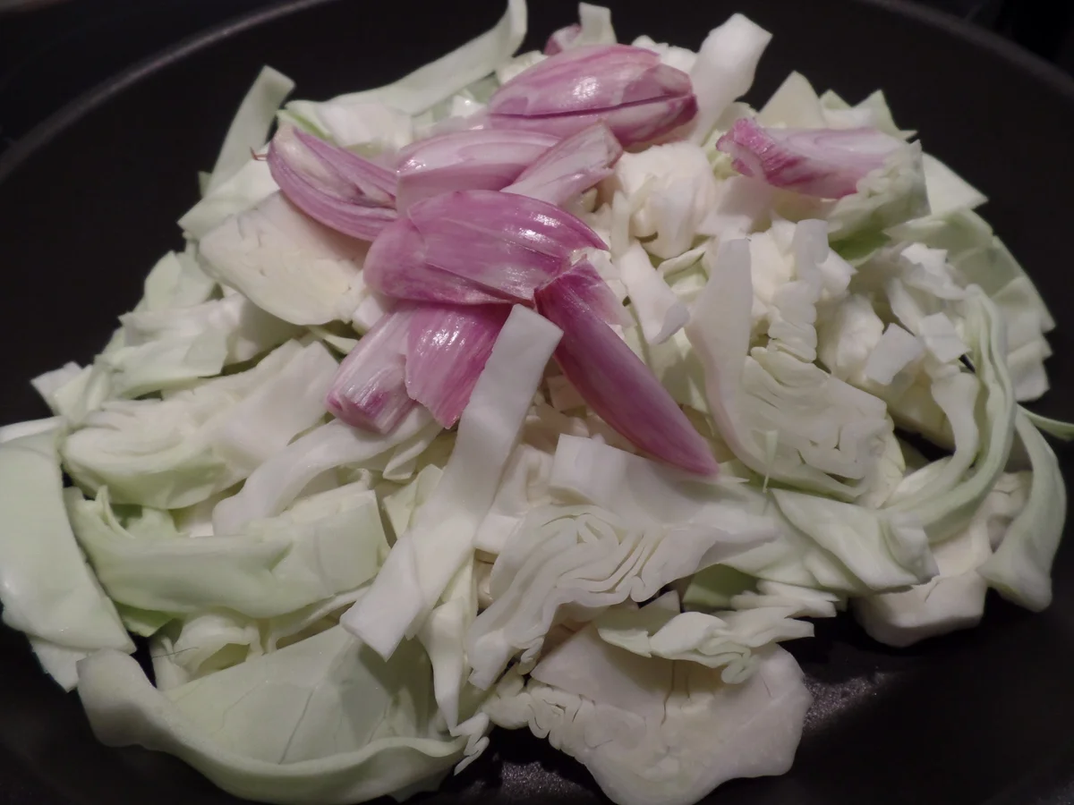 Rezept: Eier auf Spitzkohl-Senf-Rahm Bild Nr. 6247 Eier auf Spitzkohl-Senf-Rahm - Rezept - Bild Nr. 6247