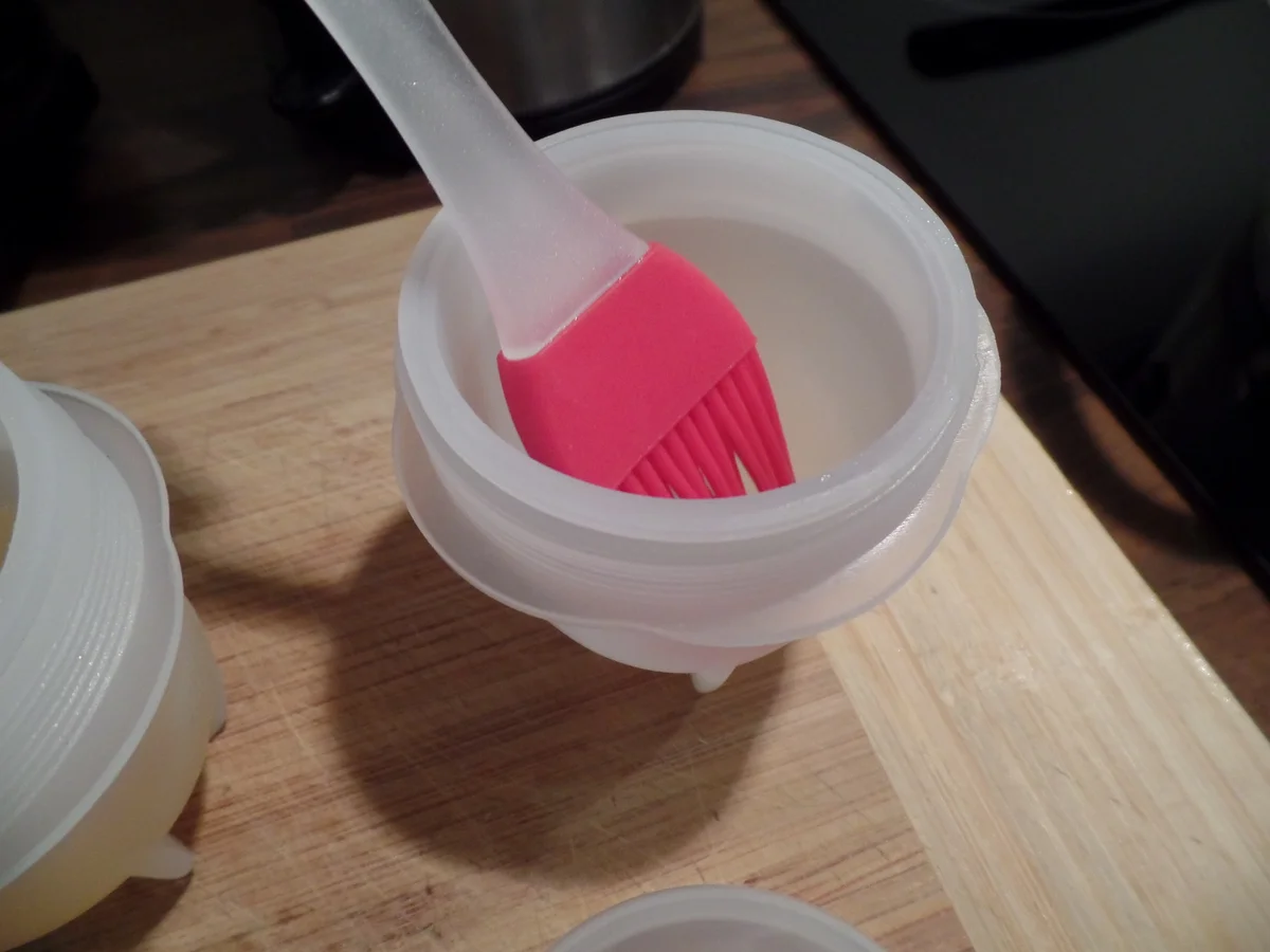 Rezept: Eier auf Spitzkohl-Senf-Rahm Bild Nr. 6253 Eier auf Spitzkohl-Senf-Rahm - Rezept - Bild Nr. 6253