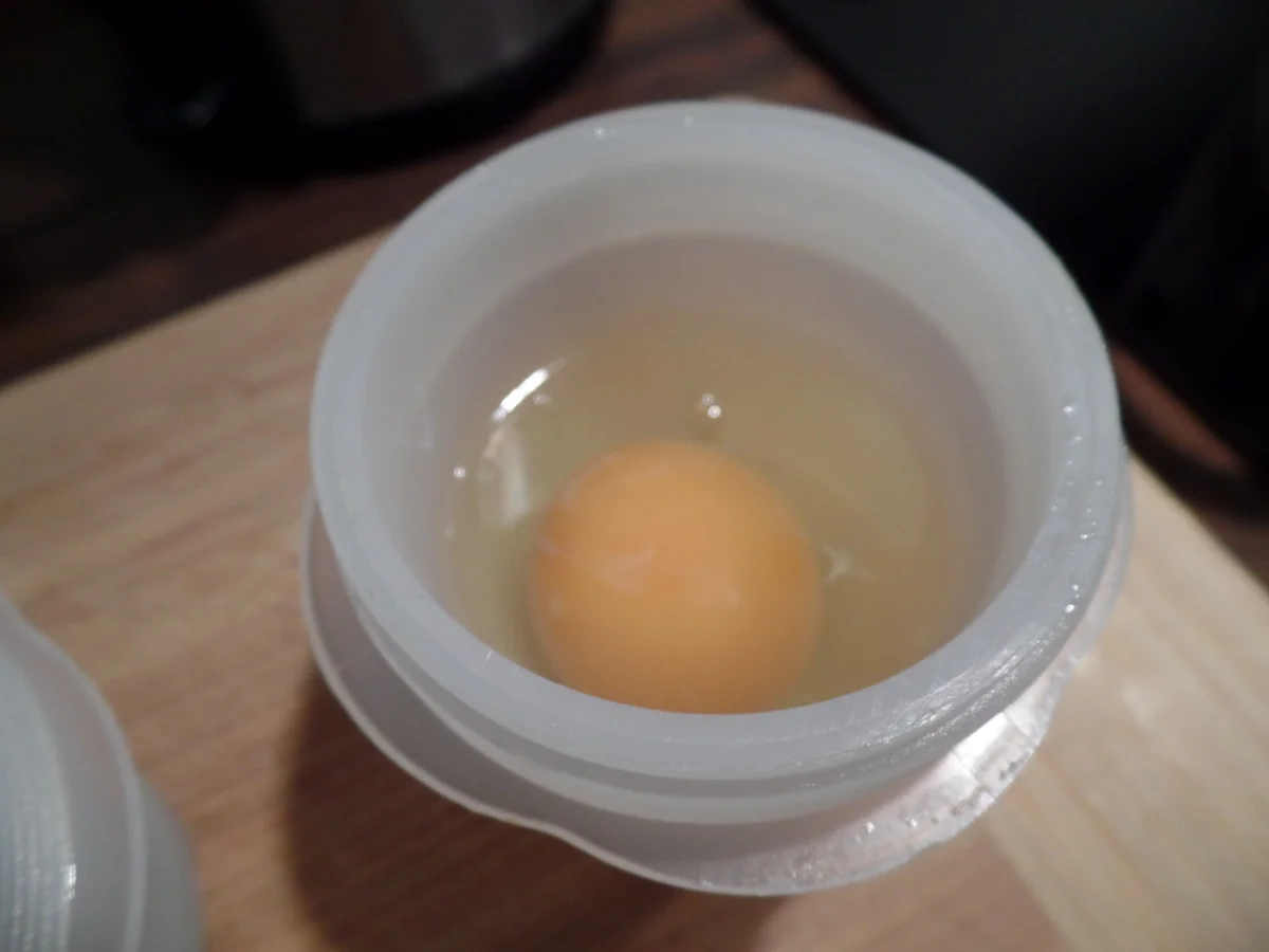 Rezept: Eier auf Spitzkohl-Senf-Rahm Bild Nr. 6254 Eier auf Spitzkohl-Senf-Rahm - Rezept - Bild Nr. 6254