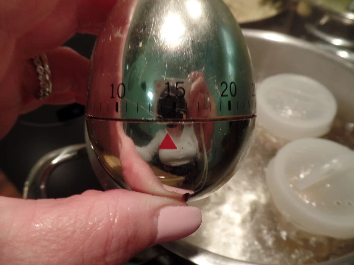 Rezept: Eier auf Spitzkohl-Senf-Rahm Bild Nr. 6257 Eier auf Spitzkohl-Senf-Rahm - Rezept - Bild Nr. 6257