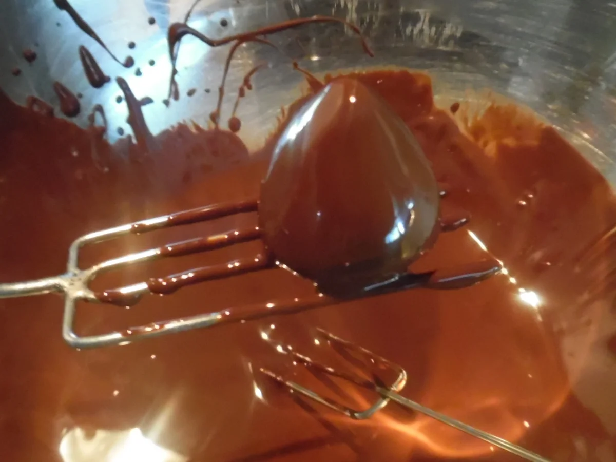 Rezept: Creme-Hütchen Bild Nr. 6257 Creme-Hütchen - Rezept - Bild Nr. 6257