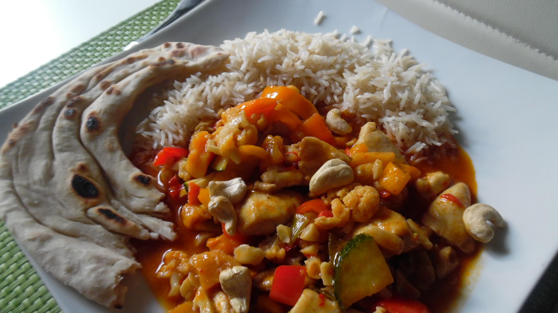 Bilder für Rotes Hühner-Gemüse-Curry, scharf - Rezept
