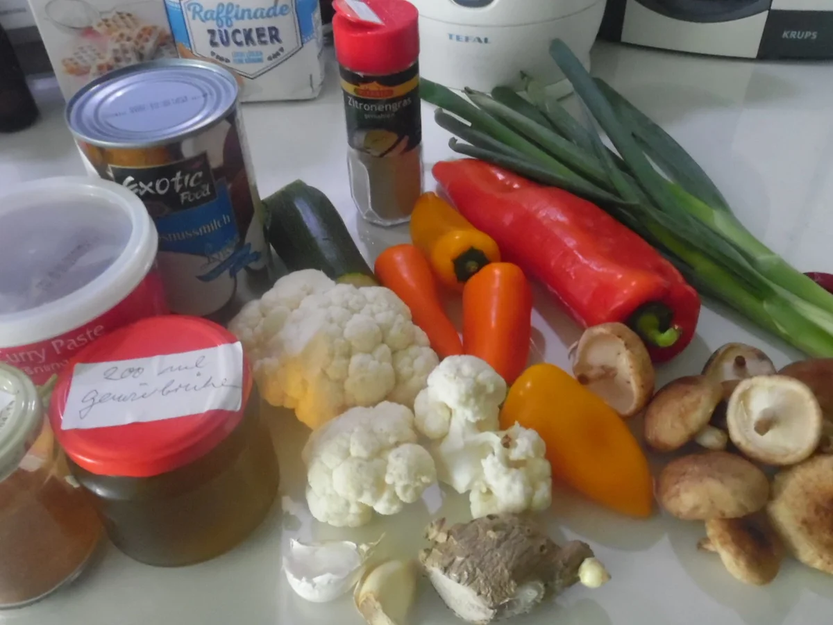 Rezept: Rotes Hühner-Gemüse-Curry, scharf Bild Nr. 6262 Rotes Hühner-Gemüse-Curry, scharf - Rezept - Bild Nr. 6262