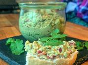 Avocado-Thunfisch-Creme mit gerösteter Spitzpaprika und Koriander - Rezept - Bild Nr. 2