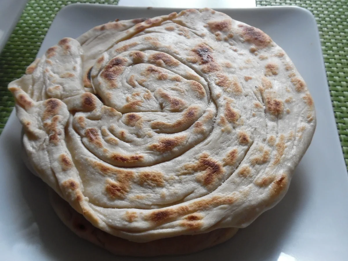 Rezept: Lacha Paratha ....indisches Pfannen-Fladenbrot Bild Nr. 2 Lacha Paratha ....indisches Pfannen-Fladenbrot - Rezept - Bild Nr. 2