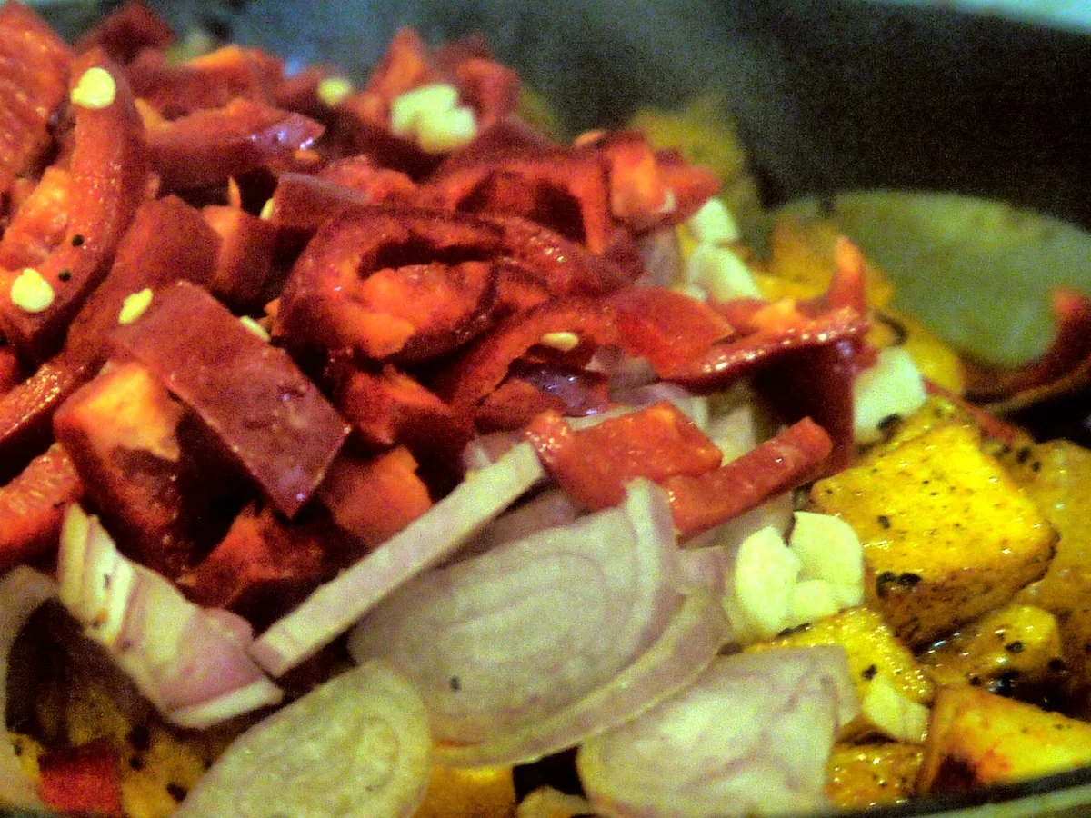 Scharfe Kartoffel-Paprika-Pfanne - Rezept - Bild Nr. 8