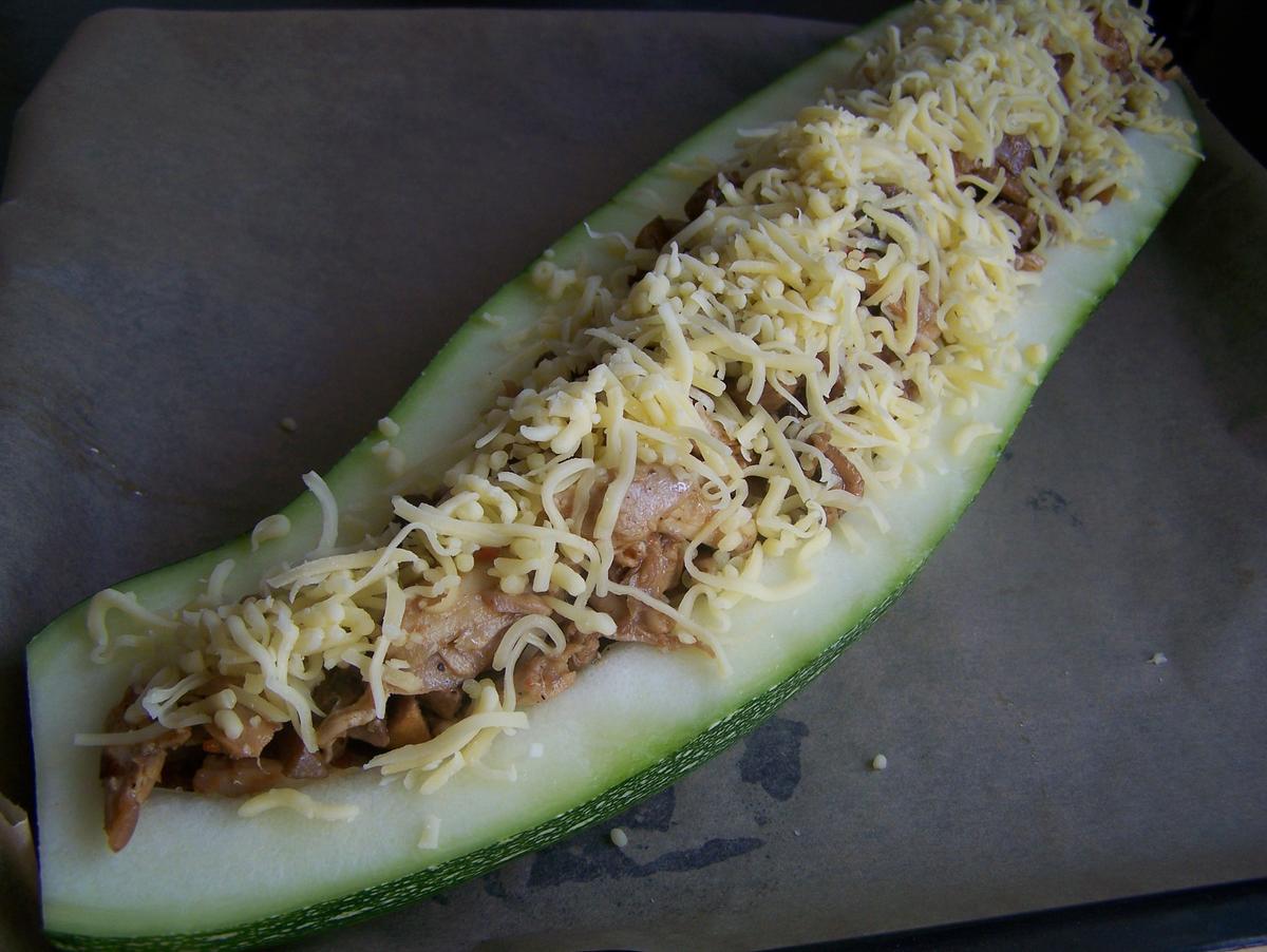 Ein Traum von einer Zucchini gefüllt - No. 2 - Rezept - Bild Nr. 6279