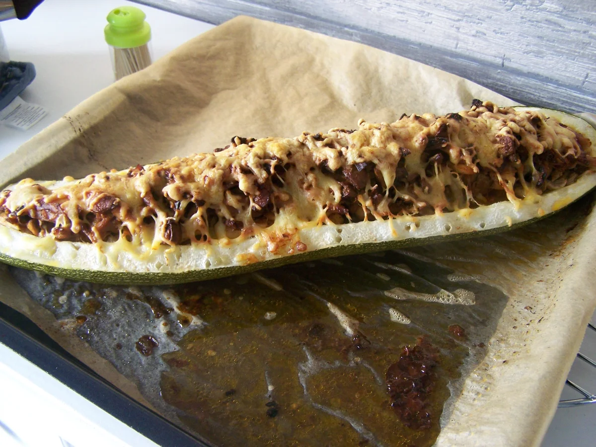 Ein Traum von einer Zucchini gefüllt - No. 2 - Rezept - Bild Nr. 6280
