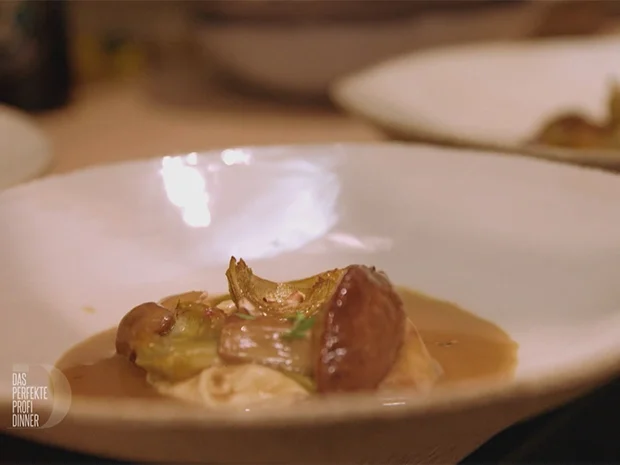 Rezept: Fisser Gerste und sautierte Steinpilze mit Sauce (Paul Ivic) Bild Nr. 2 Fisser Gerste und sautierte Steinpilze mit Sauce (Paul Ivic) - Rezept - Bild Nr. 2