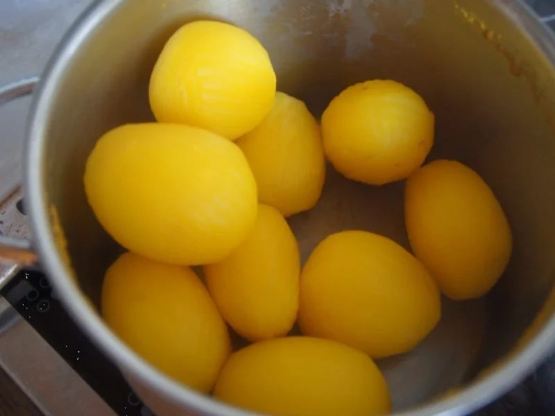 Pulled Pork mit gelben Kartoffeln und Feldsalat - Rezept - Bild Nr. 6272