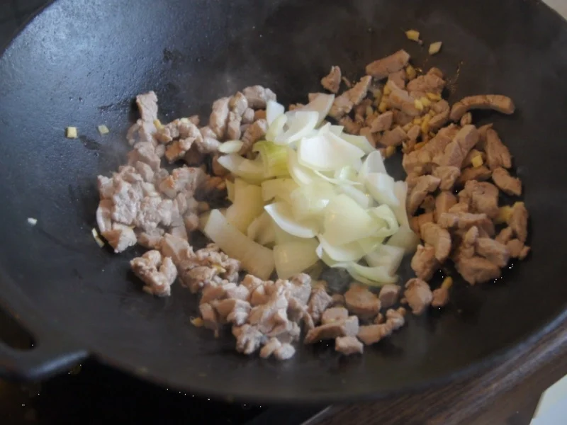 Wok-Gemüsepasta mit Schweinefilet - Rezept - Bild Nr. 6274