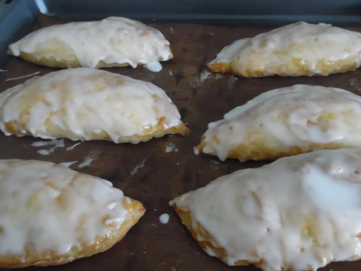 Rezept: "Blitz-Blätterteig"-Apfeltaschen Bild Nr. 6269 "Blitz-Blätterteig"-Apfeltaschen - Rezept - Bild Nr. 6269