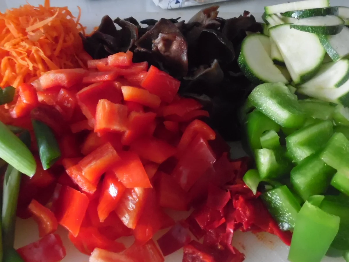 Glasnudel-Pfanne mit Garnelen und Ei, pikant-scharf - Rezept - Bild Nr. 6270