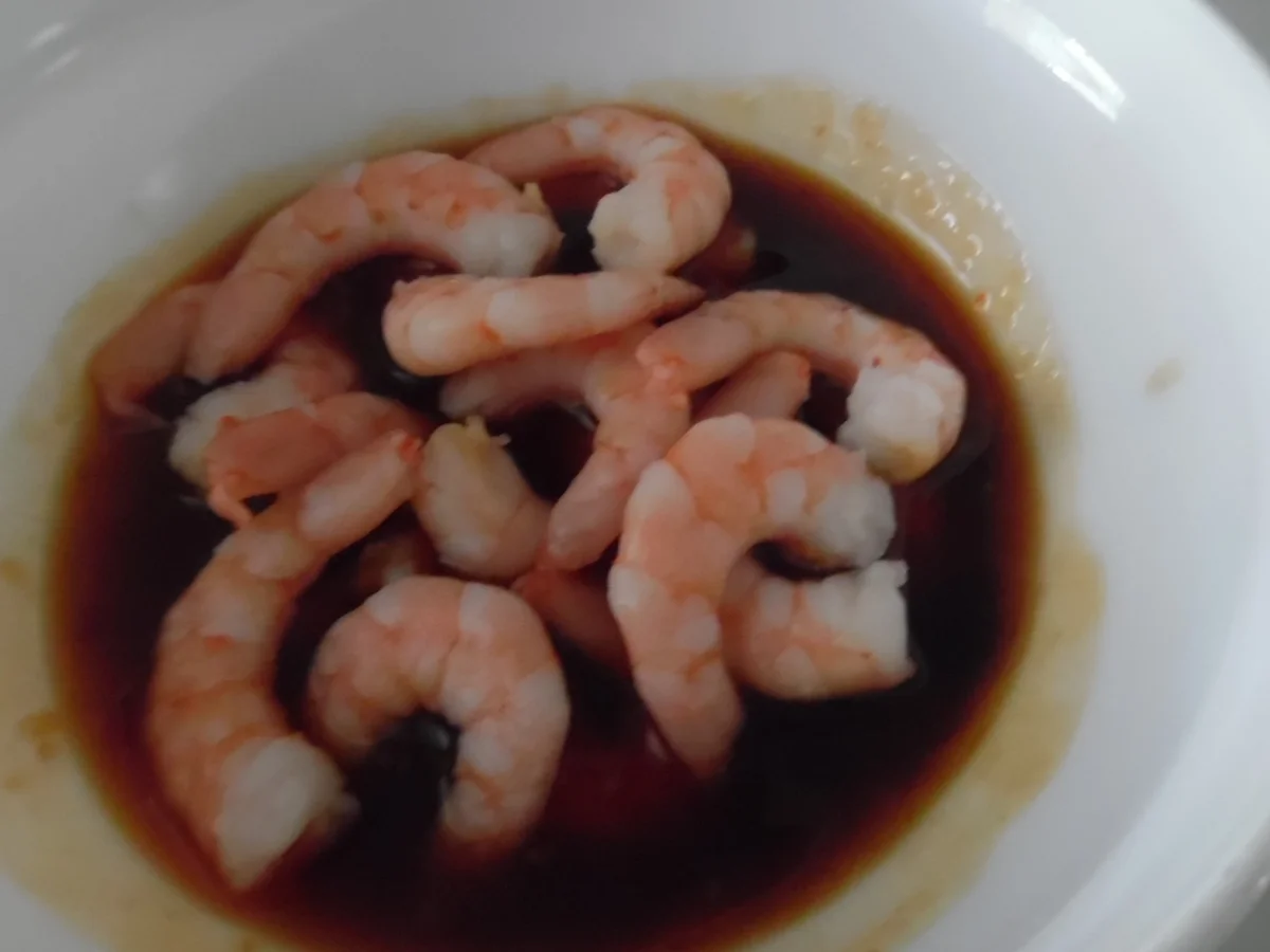 Glasnudel-Pfanne mit Garnelen und Ei, pikant-scharf - Rezept - Bild Nr. 6272